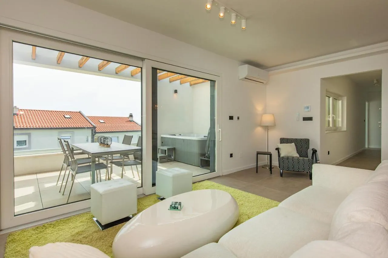 Apartment Krk With Jacuzzi Krk Town 0*,