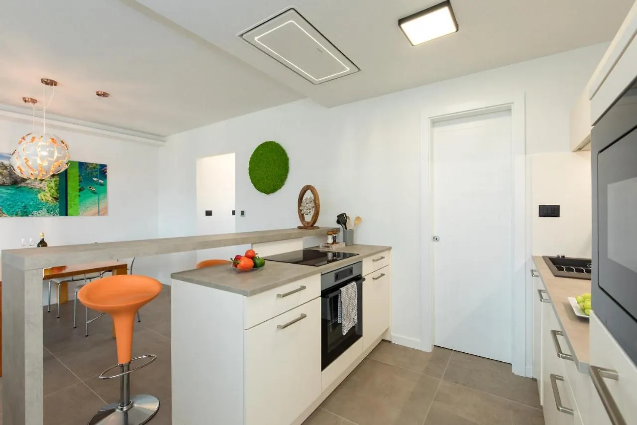 Apartment Krk With Jacuzzi Krk Town