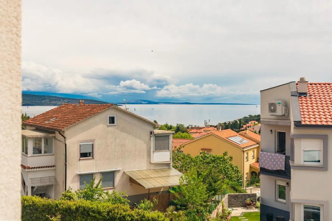 Apartment Krk With Jacuzzi Krk Town