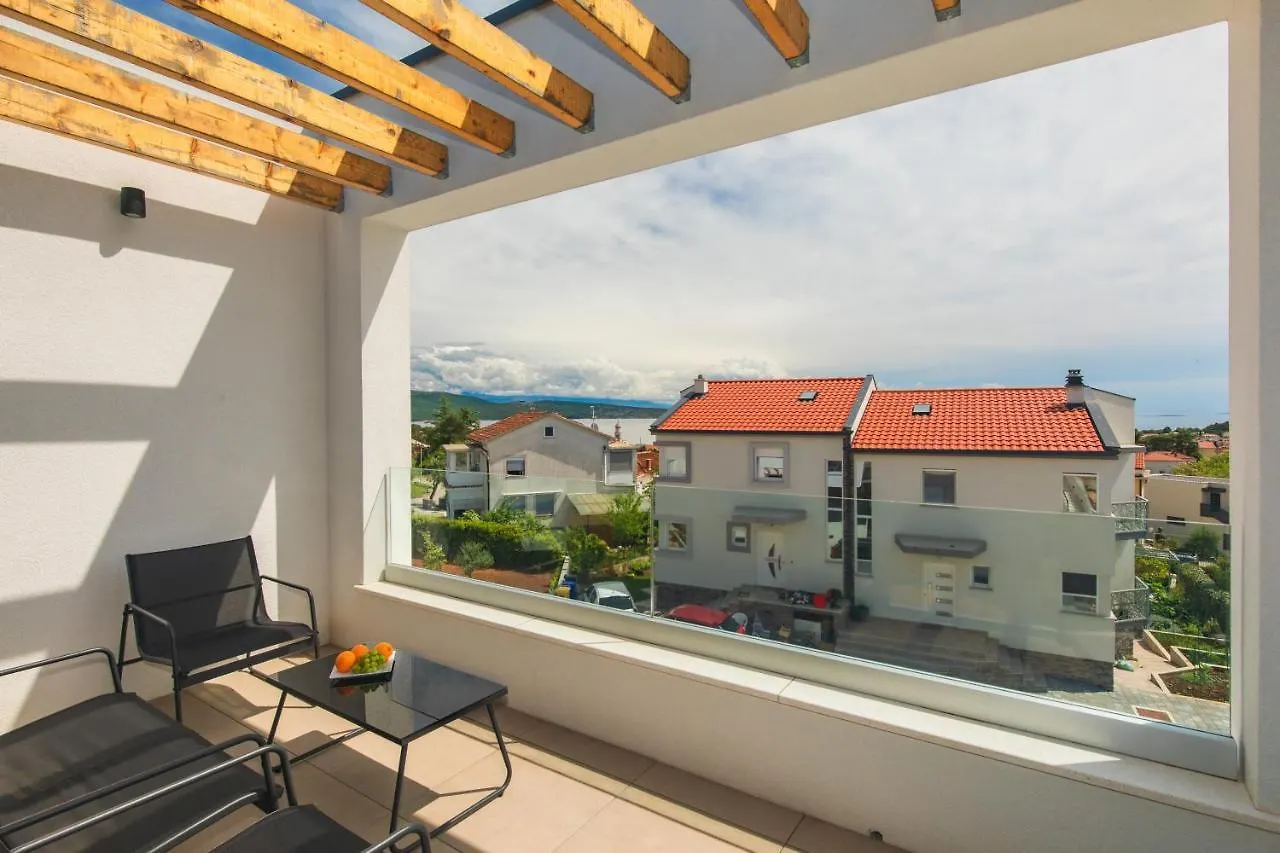 Apartment Krk With Jacuzzi Krk Town